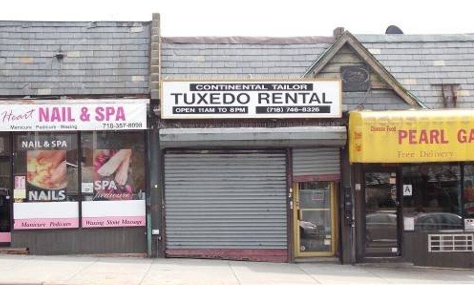 Primary Photo Of 145-10 14th Ave, Whitestone Storefront Retail Residential For Sale