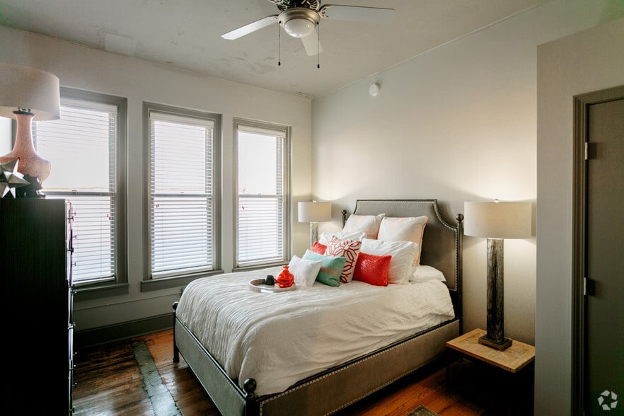 More Photos Of 721 Broad St, Chattanooga Apartments For Sale