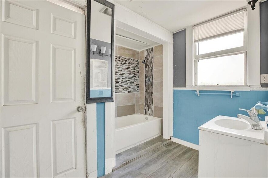 More Photos Of 5210 N Nebraska Ave, Tampa Apartments For Sale