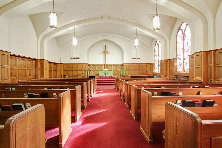 More Photos Of 464 E Walnut St, Pasadena Specialty For Lease