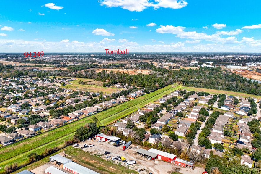 More Photos Of 11709 Boudreaux Rd, Tomball Unknown For Lease