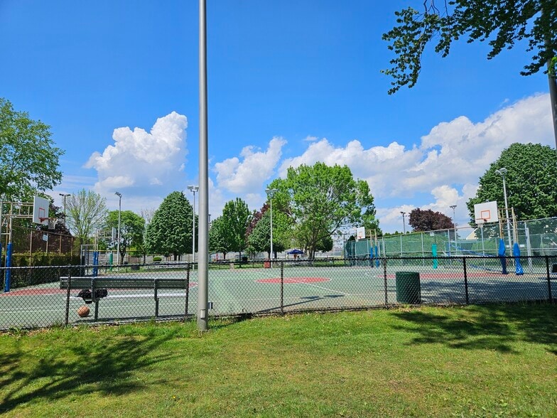 More Photos Of 103-107 S Tyson Ave, Floral Park Apartments For Sale