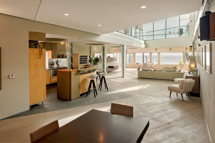 More Photos Of 3111 Ocean Front Walk, Marina Del Rey Apartments For Sale
