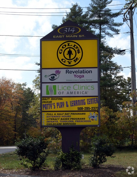 More Photos Of 314 E Main St, Norton Office For Lease