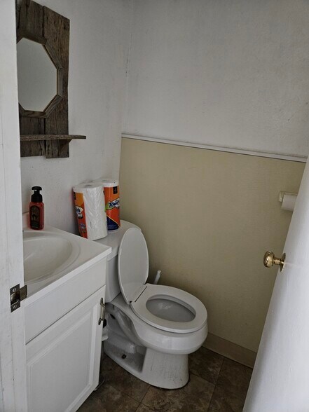 More Photos Of 18 4th St N, Great Falls Storefront For Sale