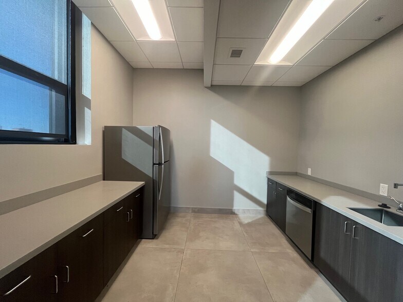 More Photos Of 1200 N St, Lincoln Office For Lease