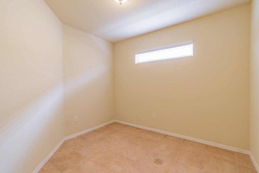 More Photos Of 2142 Ashley Oaks Cir, Wesley Chapel Medical For Sale