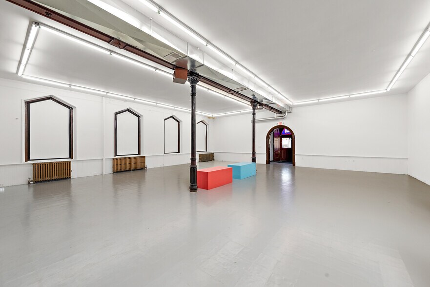 More Photos Of 1000 Madison Ave, Pittsburgh Religious Facility For Sale