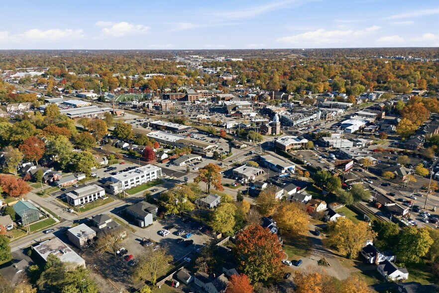 More Photos Of 125 Chenoweth Ln, Louisville Office Residential For Lease