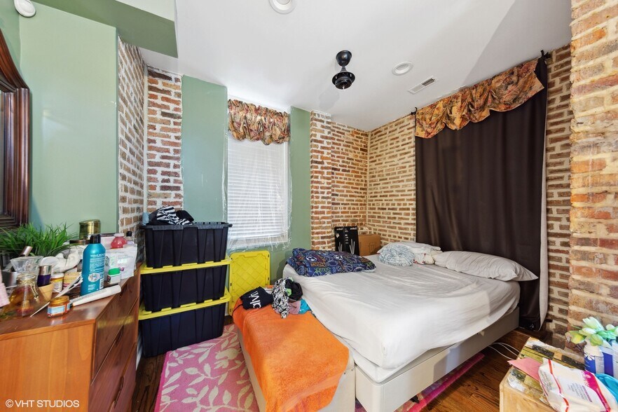 More Photos Of 815 S Bell Ave, Chicago Multifamily For Sale