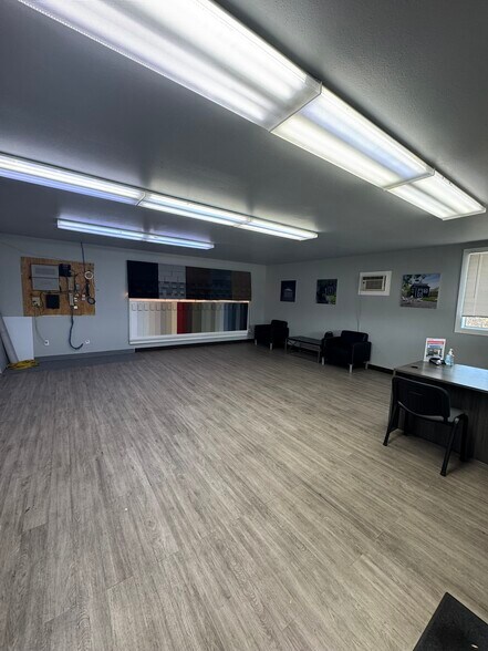 More Photos Of 7403-7415 Canoga Ave @ Valerio, Canoga Park Land For Lease