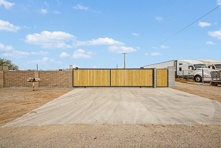 Primary Photo Of 3050 W 4th Ave, Apache Junction Warehouse For Lease