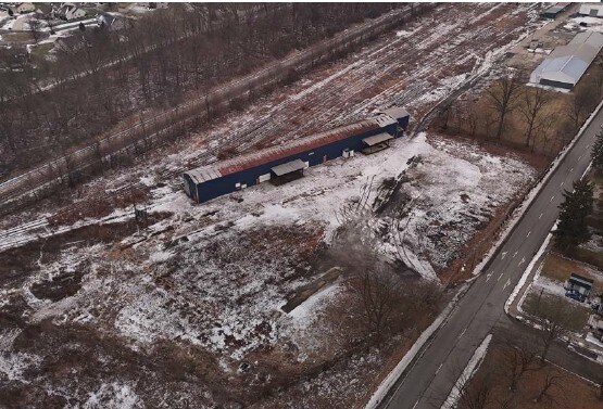 More Photos Of 417 N Arch St, Milton Unknown For Lease