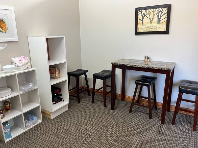 More Photos Of 1435 Division St, Waite Park Convenience Store For Lease