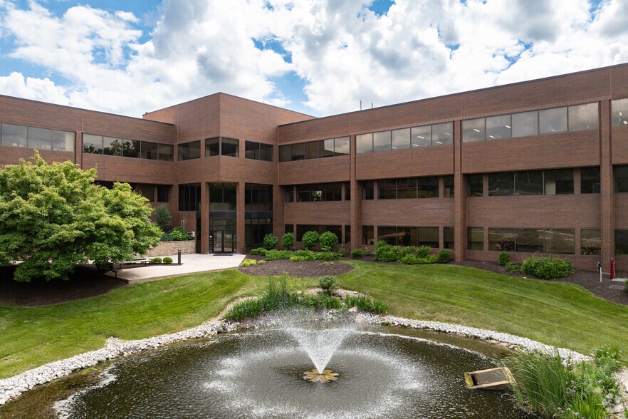 More Photos Of 9735 Landmark Parkway Dr, Sunset Hills Office For Lease