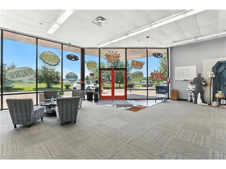 More Photos Of 9079 Buchanon Trl, Inver Grove Heights General Retail For Sale