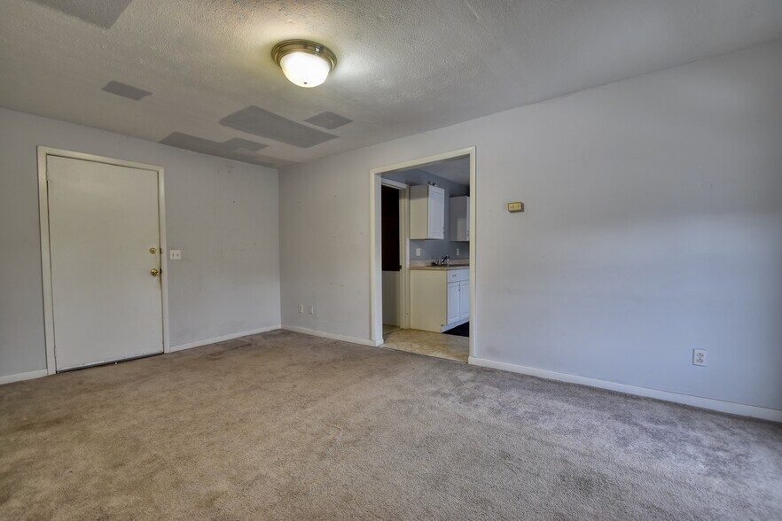 More Photos Of 4196 Main St, Perry Apartments For Sale