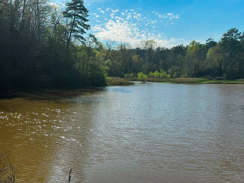 More Photos Of 1010 N Eufaula Ave, Eufaula Hotel For Sale