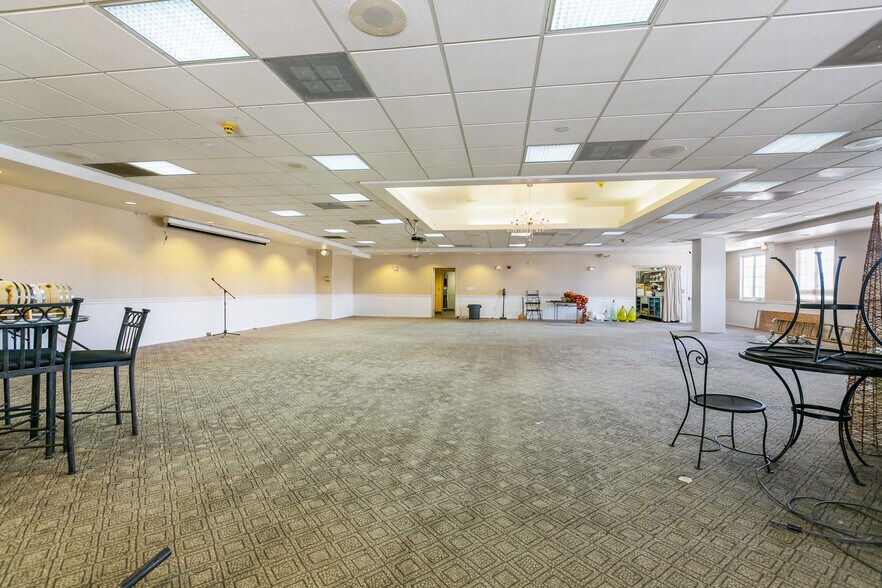 More Photos Of 534 S Myrtle Ave, Monrovia Restaurant For Lease