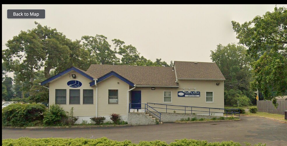 More Photos Of 620 Suffolk Ave, Brentwood Medical For Lease