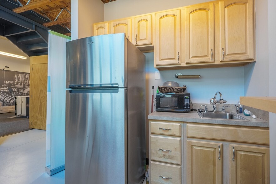 More Photos Of 1930 Abbott St, Charlotte Loft Creative Space For Sale