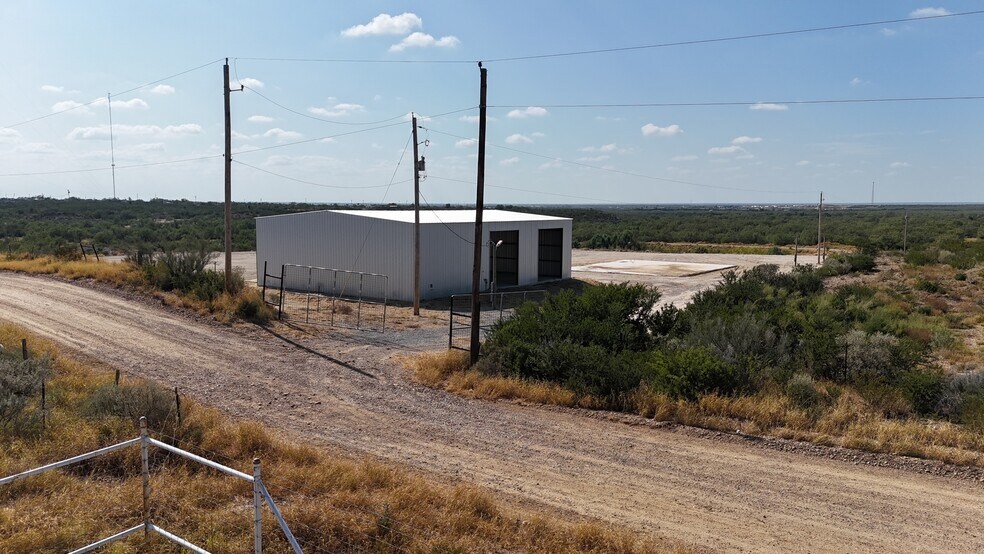 More Photos Of 311 Chicote Rd, Laredo Industrial For Sale