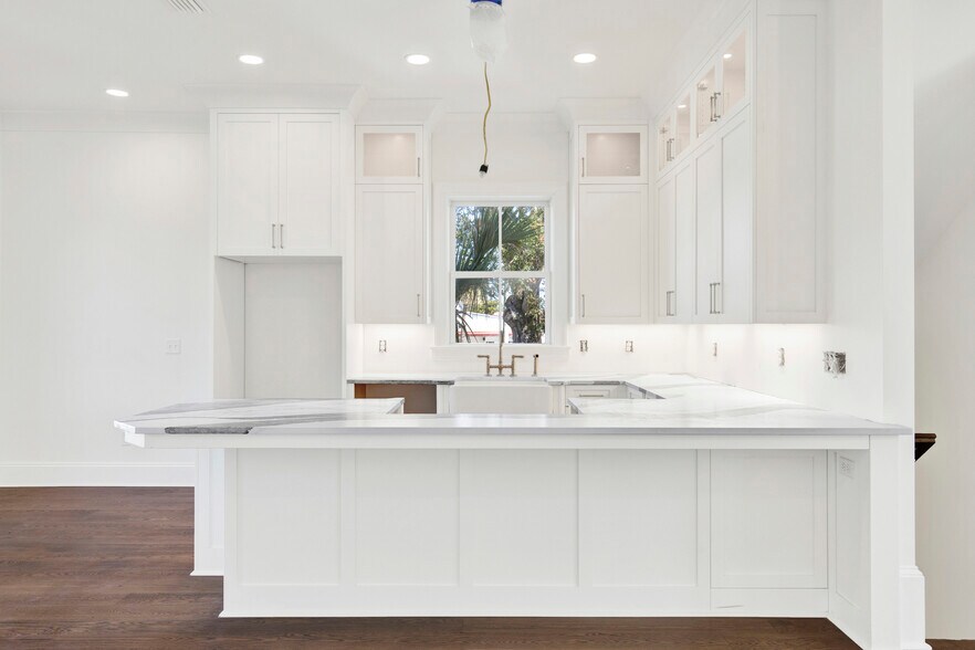 More Photos Of 104 17th st, Tybee Island Apartments For Sale