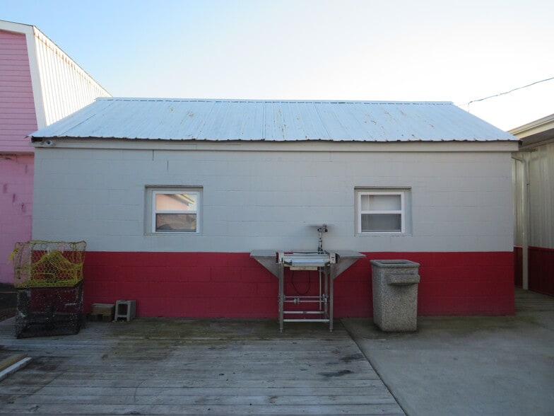 More Photos Of 913 Spruce St, Crisfield Restaurant For Sale