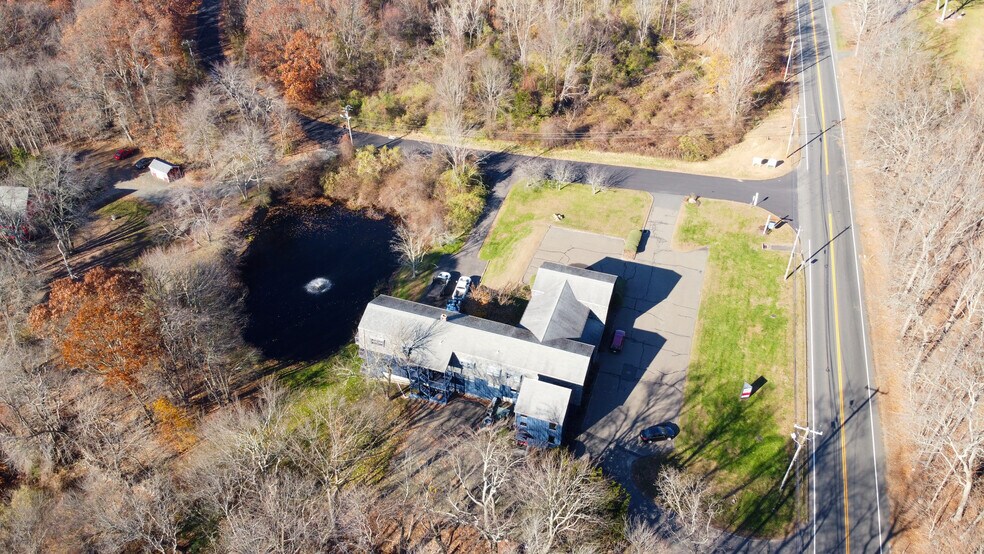 More Photos Of 23 Amity Rd, Bethany Medical For Lease