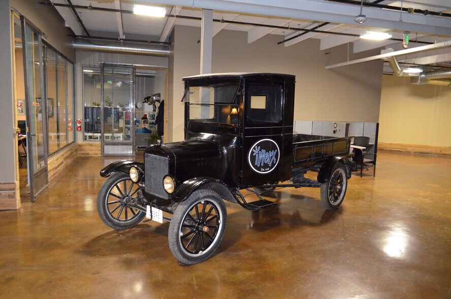 More Photos Of 1501 Burlington St, North Kansas City Warehouse For Lease