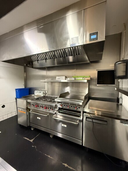 More Photos Of 2014-2022 E 7th St, Los Angeles Office For Lease