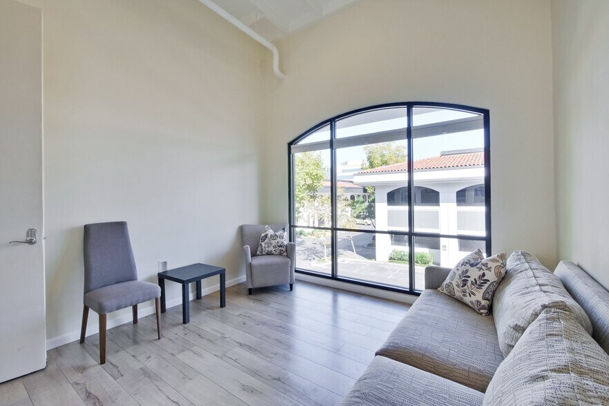 More Photos Of 4966 El Camino Real, Los Altos Office For Sale