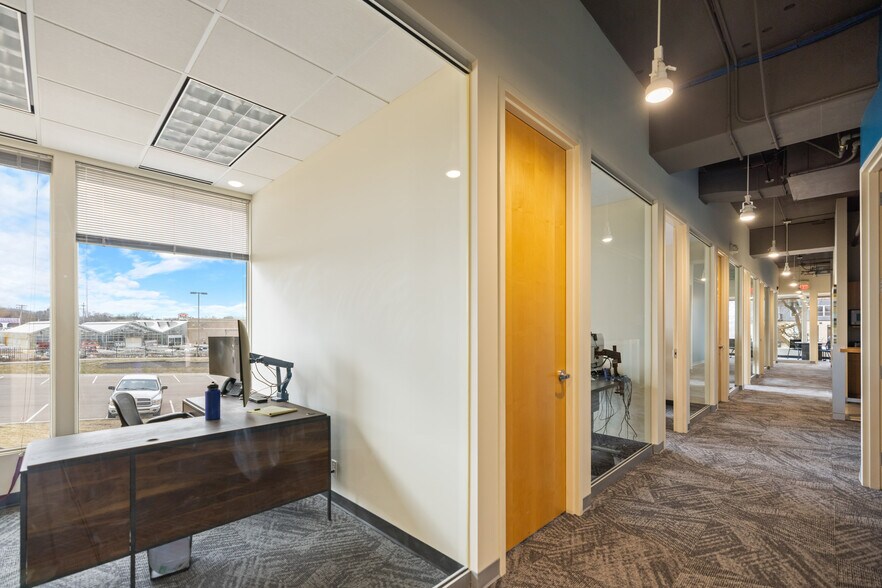 More Photos Of 10000 Highway 55, Plymouth Office For Lease