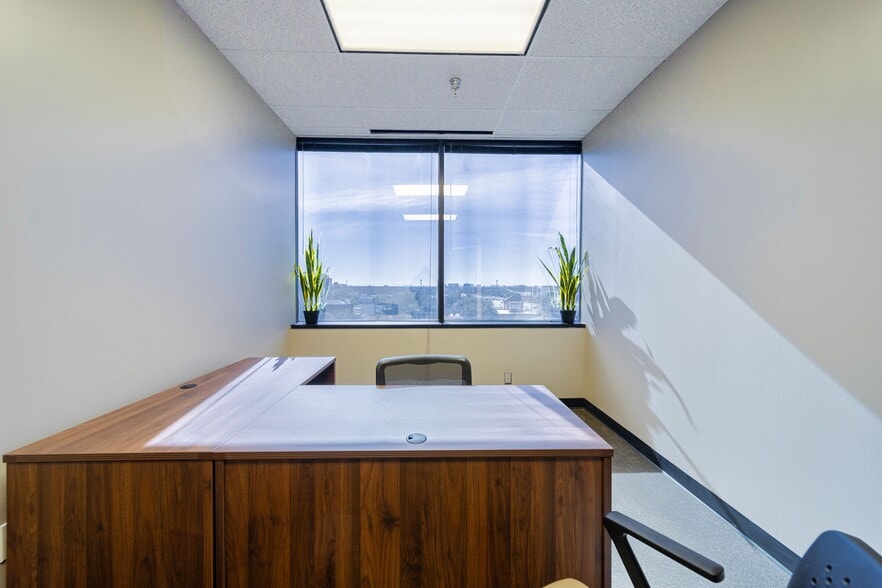 More Photos Of 1400 Preston Rd, Plano Coworking Space