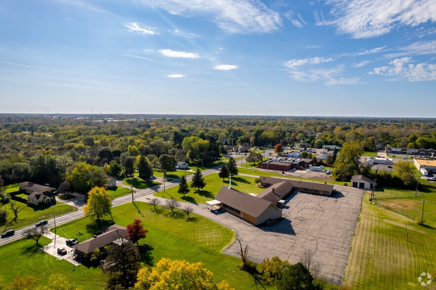 More Photos Of 4075 E Atherton Rd, Burton Specialty For Sale