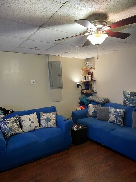 More Photos Of 111 S Warren St, Trenton Storefront Retail Residential For Sale