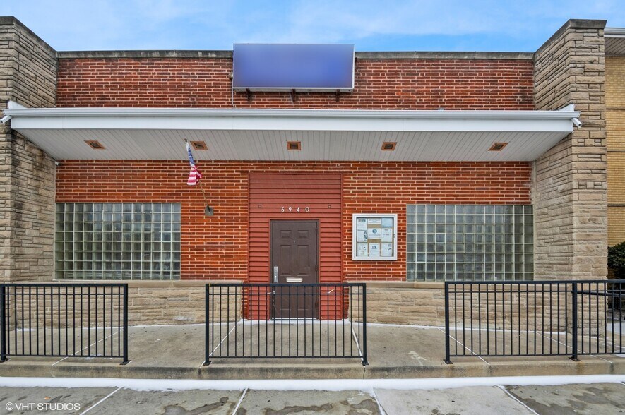 More Photos Of 6940 W Belmont Ave, Chicago Specialty For Sale