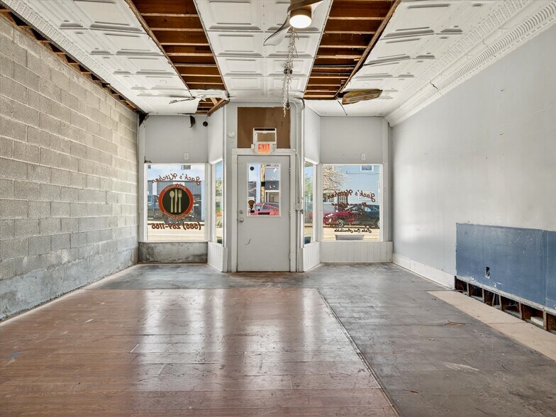 More Photos Of 9 S Main St, Manchester Storefront Retail Residential For Sale