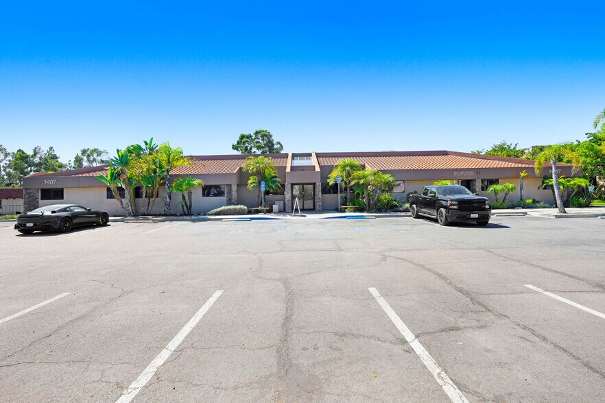 Primary Photo Of 3907 Waring Rd, Oceanside Medical For Lease
