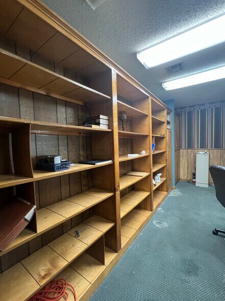 More Photos Of 628 4th St, Healdton Healthcare For Sale