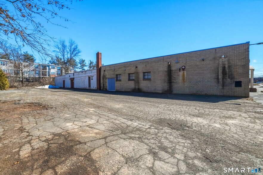 More Photos Of 1930 Silas Deane Hwy, Rocky Hill Freestanding For Sale