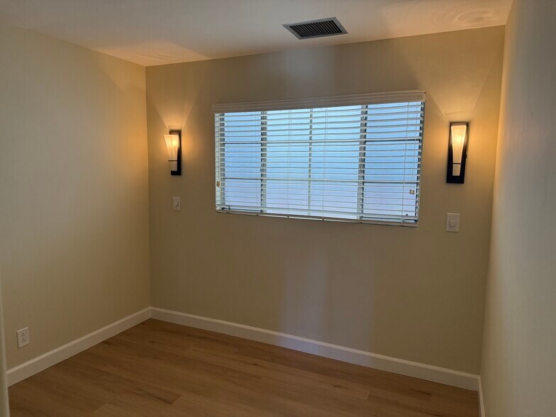 More Photos Of 1077 Cass St, Monterey Medical For Lease