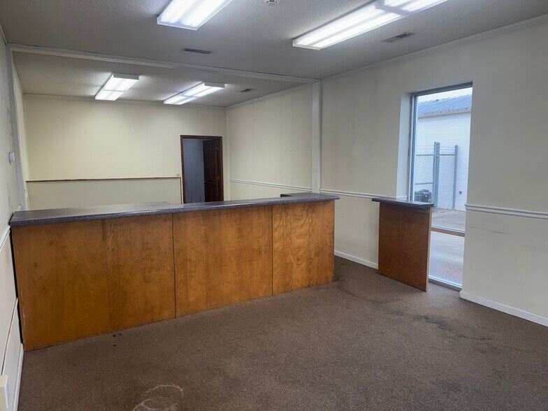 More Photos Of 3145 E Andrew Johnson Hwy, Greeneville Storefront For Lease