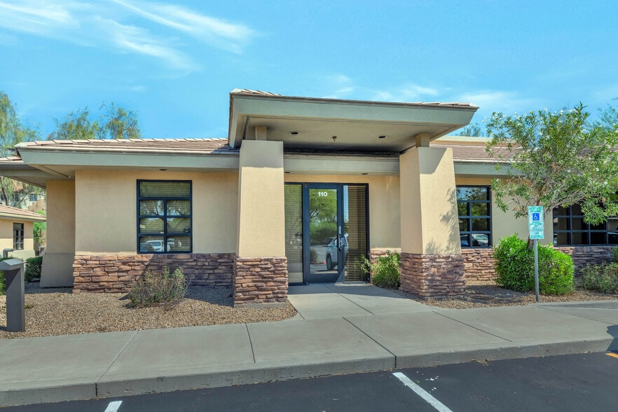 More Photos Of 130 S 63rd St, Mesa Medical For Lease