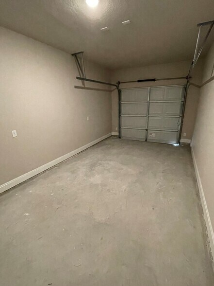 More Photos Of 13109 Reid Mdws, San Antonio Apartments For Sale