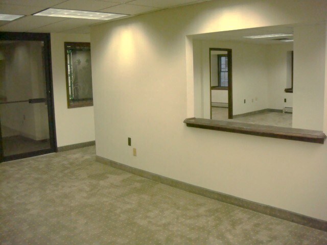 More Photos Of 77-81 Market St, Park Ridge Office For Lease