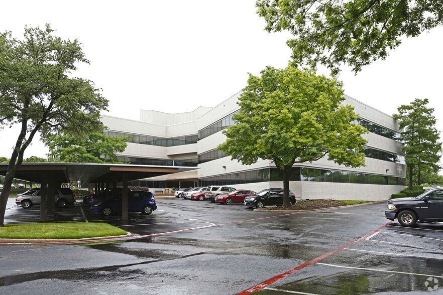 More Photos Of 2929 N Central Expy, Richardson Office For Lease