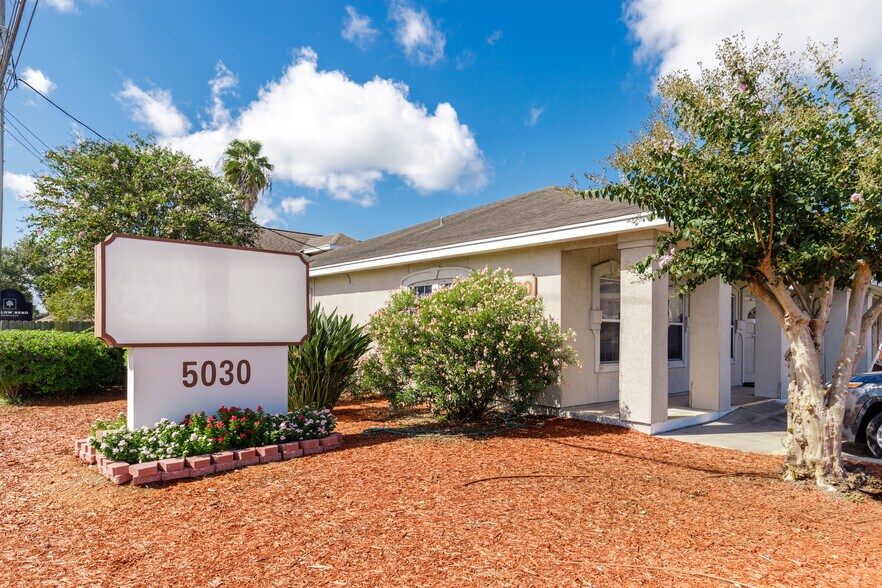 More Photos Of 5030-5034 Holly Rd, Corpus Christi Office For Sale