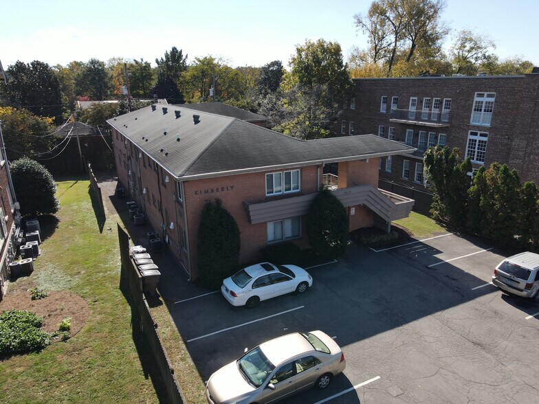 More Photos Of 3819 West End Ave, Nashville Multifamily For Sale