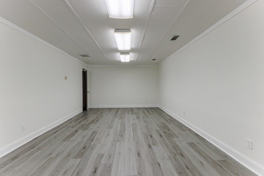 More Photos Of 1375 Access Rd, Covington Freestanding For Sale